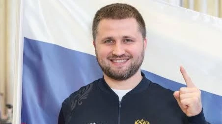 Айрат Фатыхов, чемпион по блицу 1-го чемпионата мира по длинным нардам